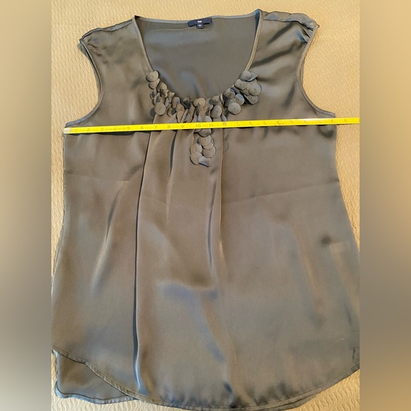 NWOT GAP sleeveless adorned scoop neck tank top shell evening formal blouse 🩶 - Picture 7 of 8
